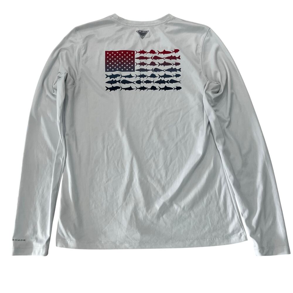 Columbia Women’s MD Tidal Tee™ PFG Fish American Flag Long Sleeve Shirt